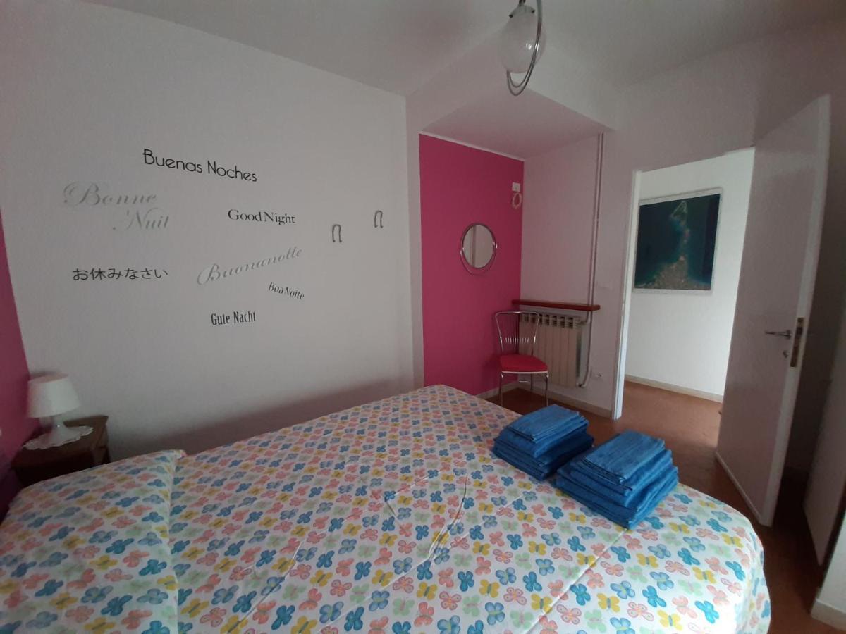 Appartamento Genziana - Con Vista Piscina E Garage Sirmione Ngoại thất bức ảnh