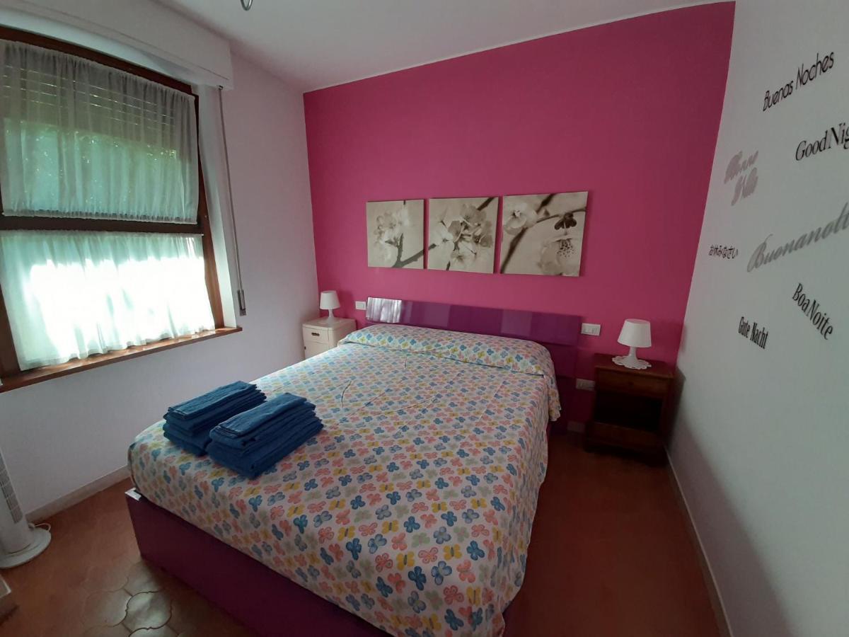 Appartamento Genziana - Con Vista Piscina E Garage Sirmione Ngoại thất bức ảnh