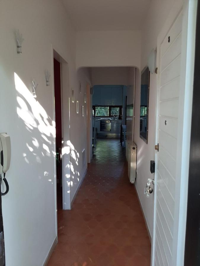 Appartamento Genziana - Con Vista Piscina E Garage Sirmione Ngoại thất bức ảnh